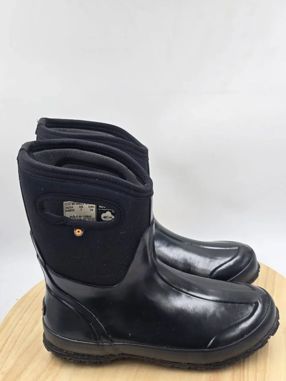 Womens Bogs Classic Mid Handle Black Rubber Waterproof Winter Insulated Boots 7